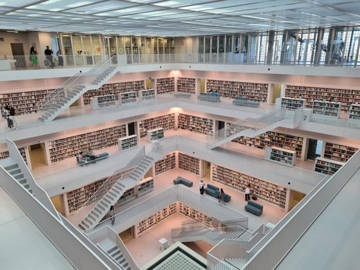 İngilizcede Zarfa Dönüşse de Değişmeyen Sıfatlar